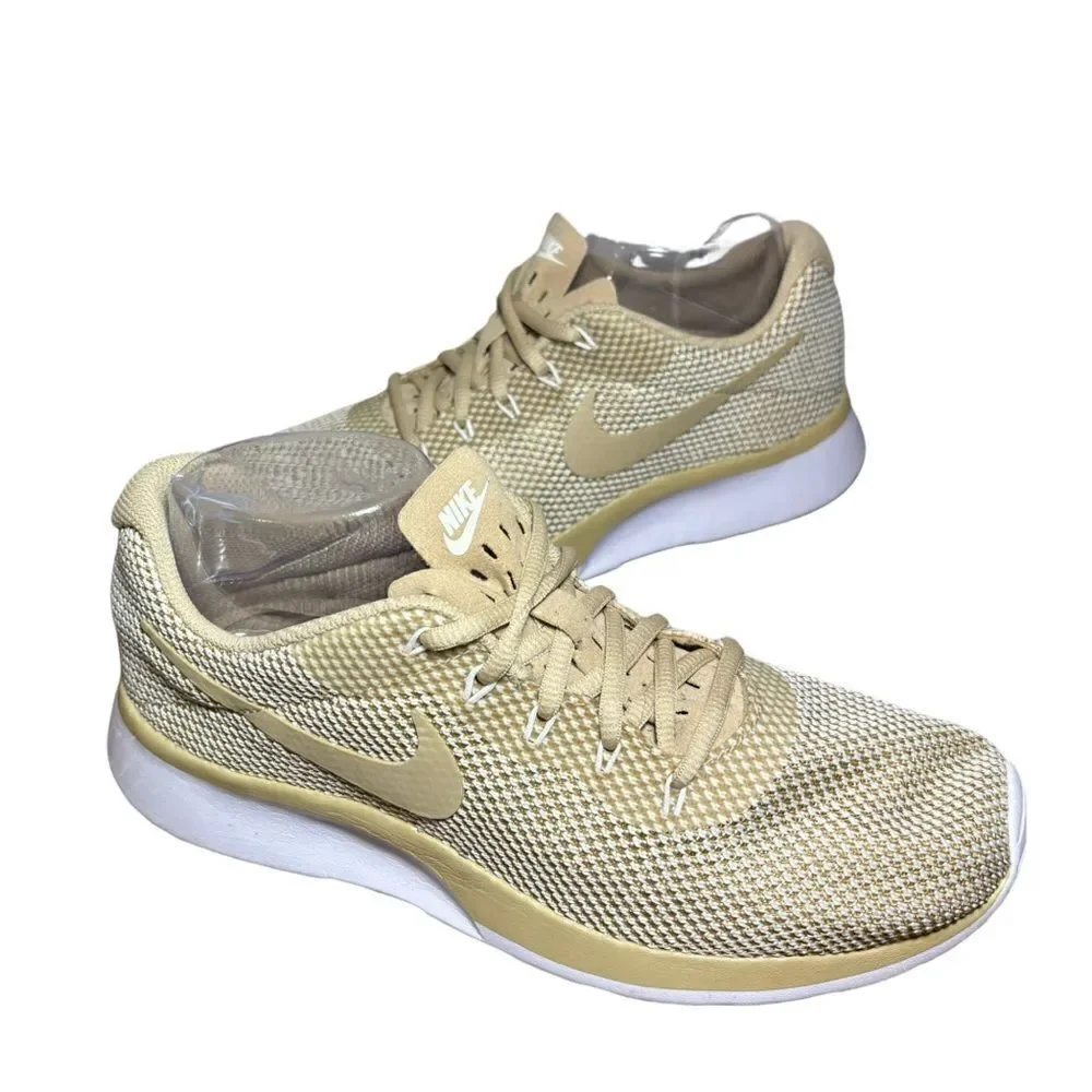 Women’s Nike athletic shoes size 8